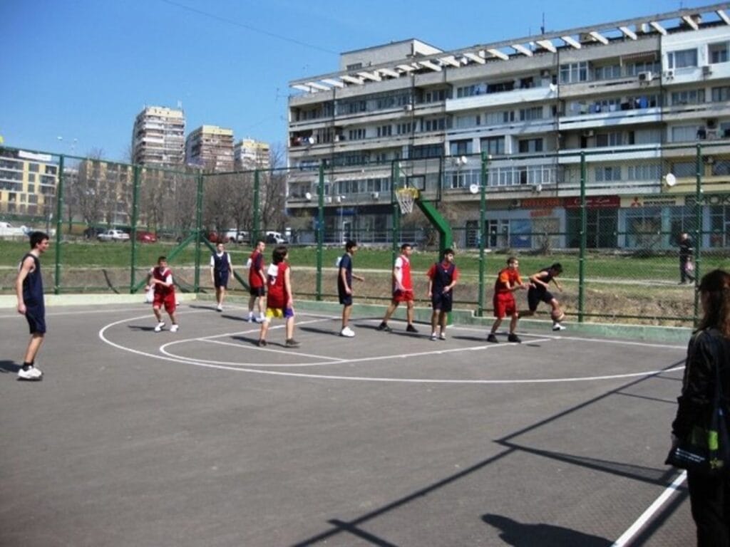 баскетболно игрище чайка