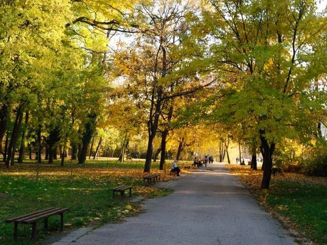 есен в парк Аспарухово