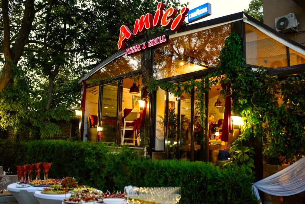 амичи левски