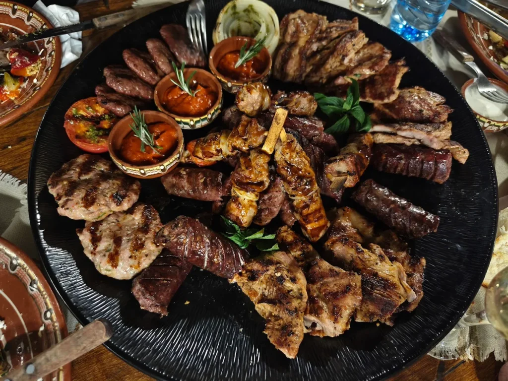 стария чинар меню