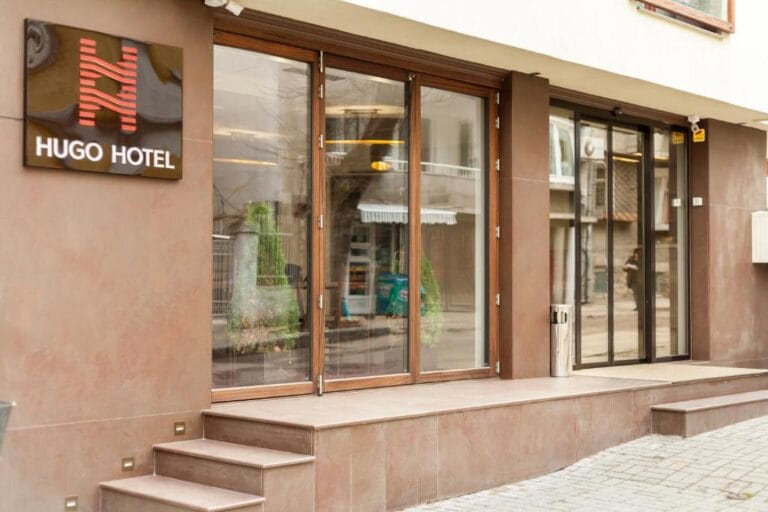 hotel hugo
