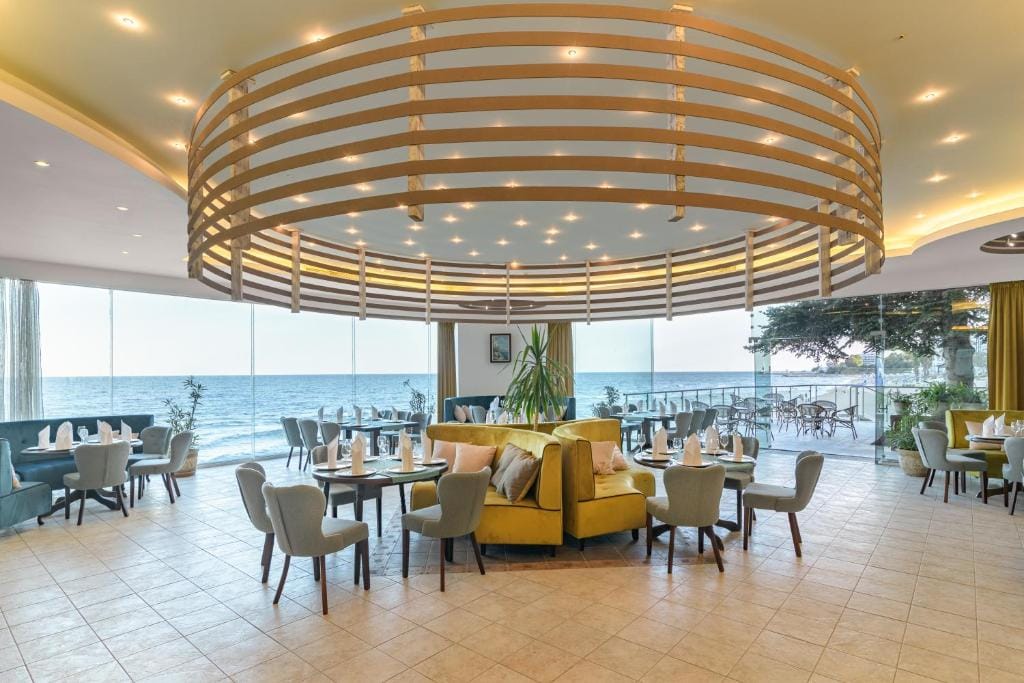 hotel marina