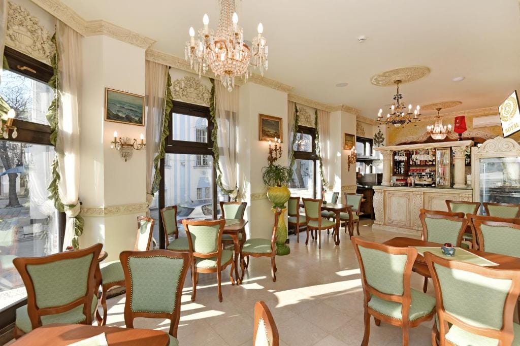 royal hotel