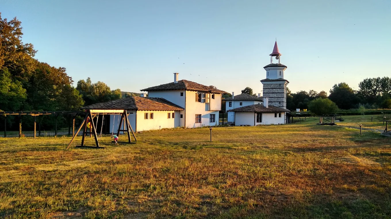 Етнографски комплекс Кривини